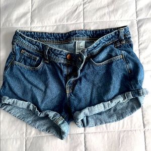H&M jean shorts